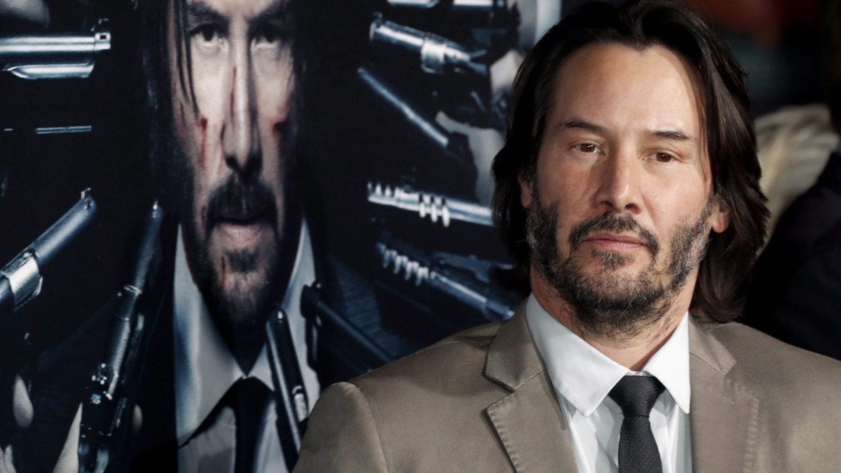 Los Angeles, 2017. január 31.Keanu Reeves angol-kanadai-amerikai színész a John Wick: 2. felvonás (John Wick: Chapter Two) című filmjének bemutatóján a Los Angeles-i Arclight Hollywood Színházban 2017. január 30-án. (MTI/EPA/Paul Buck)