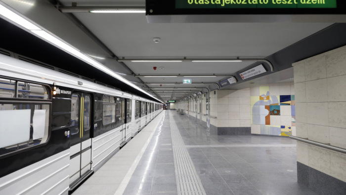Az orosz gyártó megszólalt a rozsdás metrók ügyében