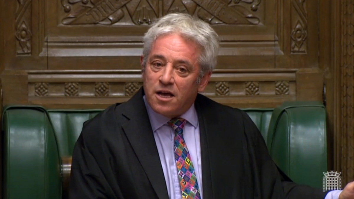 A brit parlament felvételén John Bercow, az alsóház elnöke felszólal a ház rendkívüli ülésén Londonban 2019. október 21-én. Bercow nem engedélyezte, hogy a brit EU-tagság megszűnésének (Brexit) feltételeiről szóló megállapodást a kormány szavazásra terjessze a ház elé.