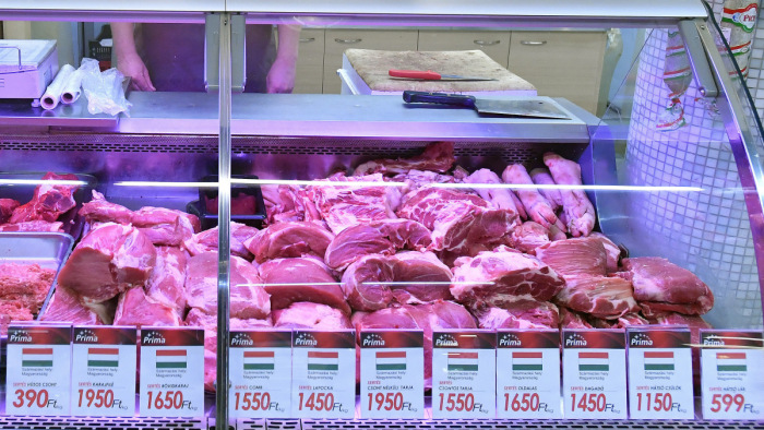 Egyre kevesebbet veszünk a dráguló sertéshúsból