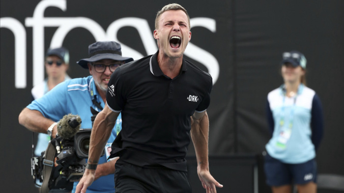 Bombahír: Fucsovics Márton az Australian Open nyolcaddöntőjében