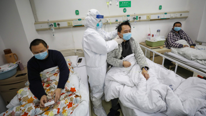 Koronavírus: Kínában javul, Dél-Koreában súlyosbodik a helyzet