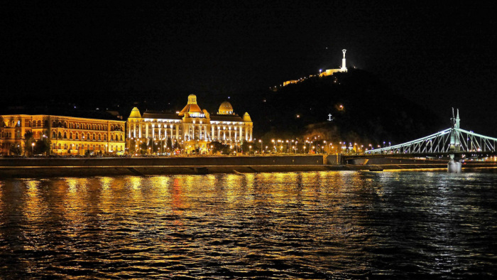 A száj tátva marad ettől az üres Budapest videótól