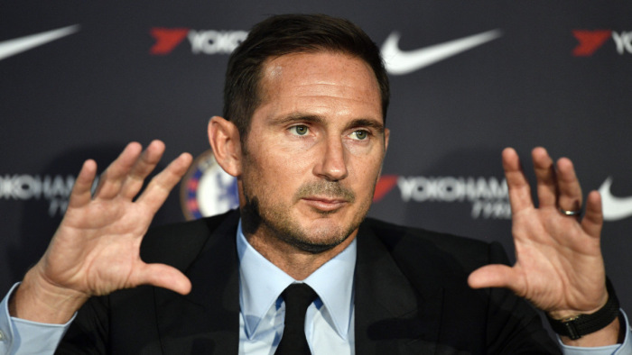 Frank Lampard védi a nullázó angol válogatott szövetségi kapitányát