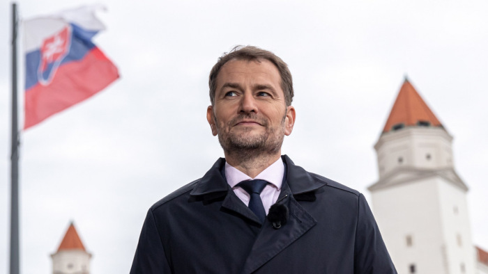 A szlovák kormányfő is plágiumügybe keveredett, de nem mond le