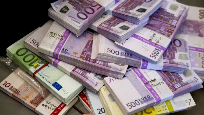 Még január előtt számít az extra uniós pénzre a Pénzügyminisztérium
