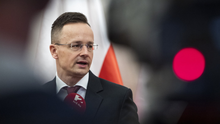 Szijjártó Péter: az ET elnöke és az uniós biztos bosszúhadjáratot folytat Magyarországgal szemben