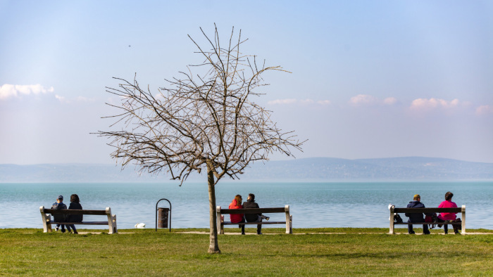 Most dől el, hogy mi lesz a Balaton-part sorsa – minden nyaralót érinthet