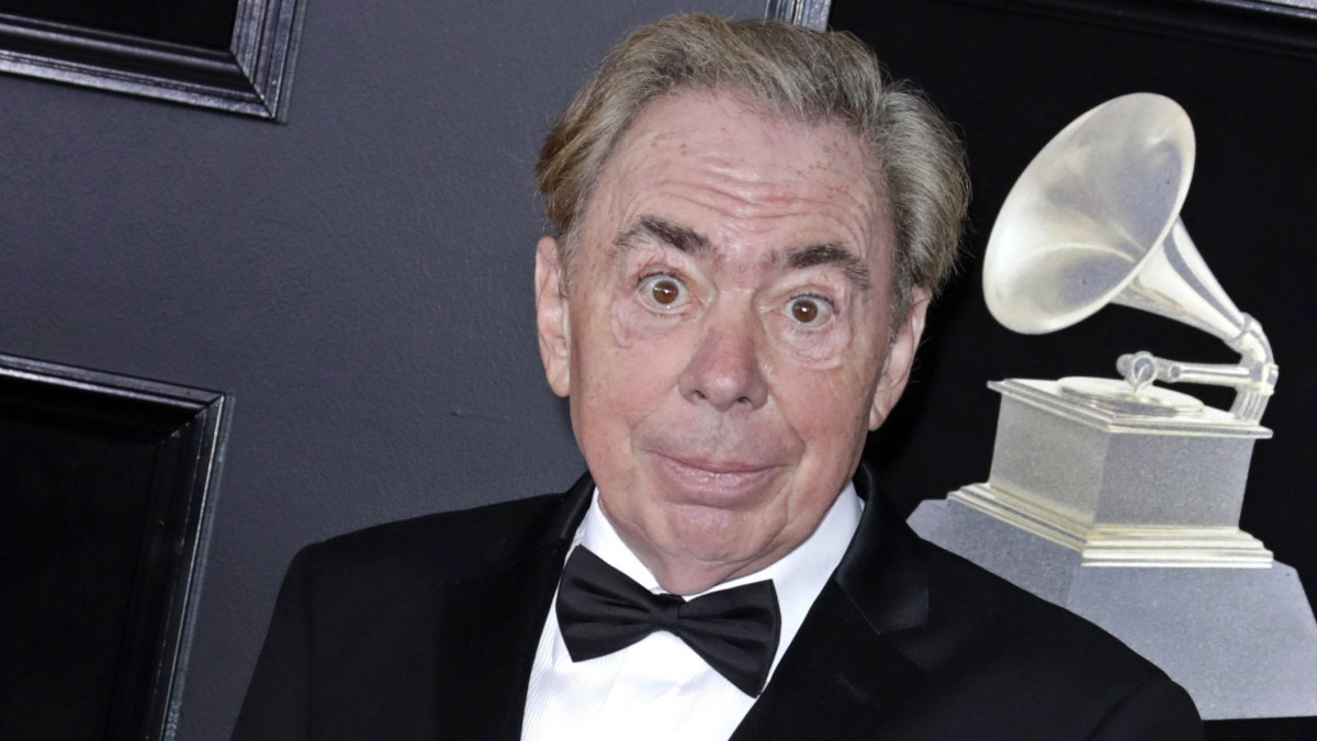 New York, 2018. január 29.Andrew Lloyd Webber angol zeneszerző érkezik a Grammy-díjak 60. átadási ünnepségére a New York-i Madison Square Gardenben 2018. január 28-án. (MTI/EPA/Jason Szenes)