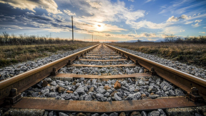 A Széchenyi Alapok 2,2 milliárd forint tőkebefektetést nyújt a CER árufuvarozó vasútnak