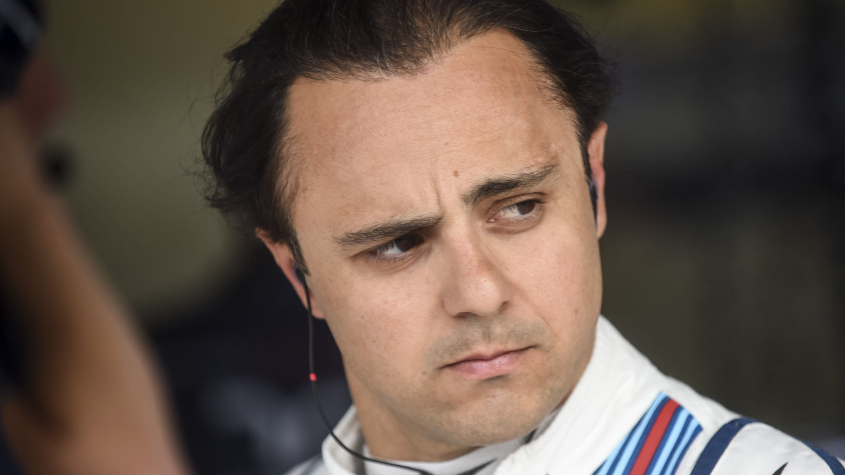 Felipe Massa, a Williams csapat brazil versenyzője a Forma-1-es Magyar Nagydíj első szabadedzésén a mogyoródi Hungaroringen 2016. július 22-én.