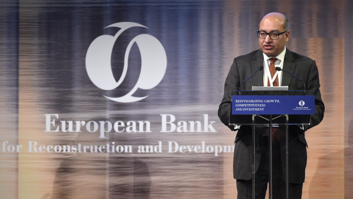Távozott az EBRD elnöke, egy ideig nem lesz utódja