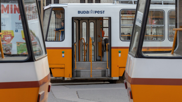 Újabb fővárosi villamosvonalon kezdődik felújítás - korlátozások