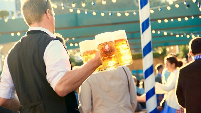 Keserű sör: az infláció betört a müncheni Oktoberfestre is