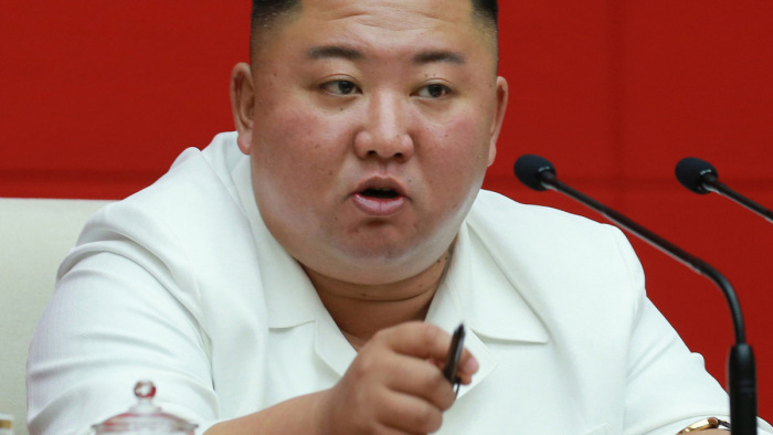Észak-Korea diktátora most saját kormányát vette célba