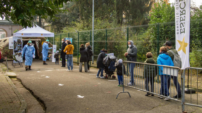 Az olaszok is mindjárt kezdik: már nyilvános az oltási tervük