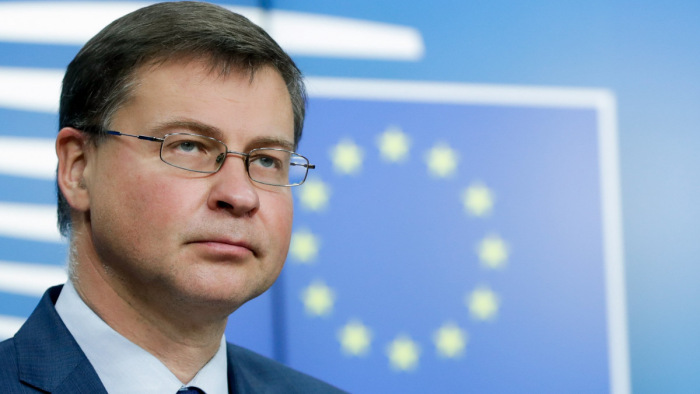 Dombrovskis: az EU kereskedelmi deficitje Kínával szemben csaknem 400 milliárd eurót tesz ki évente