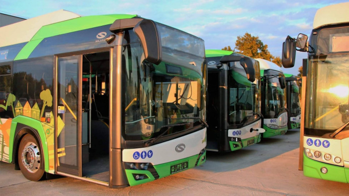 Csak elektromos buszok közlekednek egy magyar városban