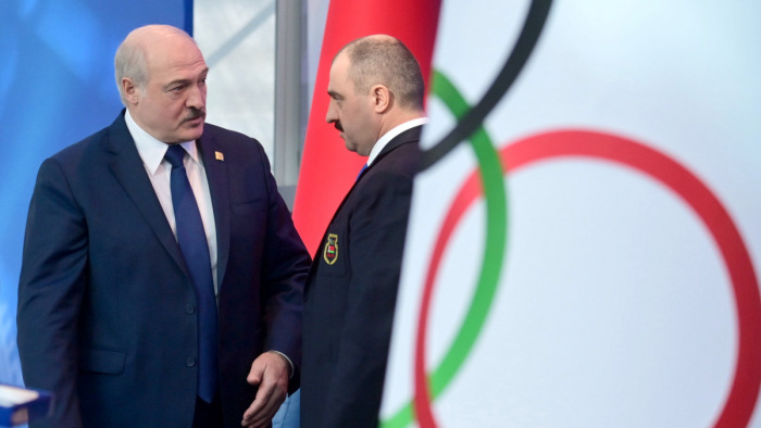 Lukasenka „átadta” fiát, és azt ígérte, nem lesz lopás és korrupció