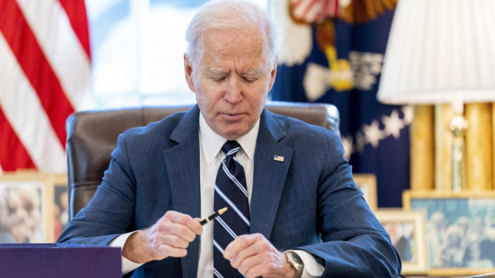 Izraeli harcok - Joe Biden felemelte a telefont, két hívást indított