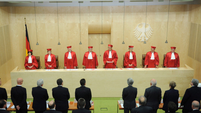 Satufék Németországban: az alkotmánybíróság megtorpedózhatja az uniós helyreállítási alapot
