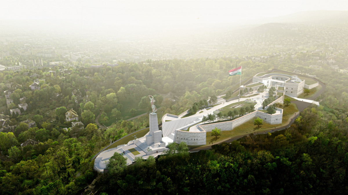 A Várkapitányság által 2021. április 22-én közzétett képen a megújuló Citadella látványterve látható. A tervek szerint a zöldfelület a másfélszeresére, 20000 négyzetméterre nő a felújítás után a Citadellán. Az erődfalon belül egy új, több mint 6000 négyzetméteres közpark lesz. Tó, kávézó és egy 35 méter magas magyar zászló is várja majd a látogatókat. Több helyen új átjárók nyílnak, így az erőd nyitottabb, szabadabb és természetközelibb lesz. Létrejönnek új kilátóteraszok is, ahonnan élvezni lehet majd az egyedülálló panorámát. Az ágyútoronyban a magyarság szabadságküzdelmeit bemutató látványos kiállítás készül. A hosszú évek óta elzárt és mára lepusztult erőd most megkezdett megújítása 2023-ig tart.