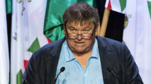 Kálomista Gábor kiszáll, de nem mindenhonnan, és élesen bírált