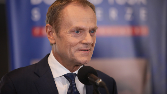 Donald Tusk lett a fő lengyel ellenzéki párt elnöke