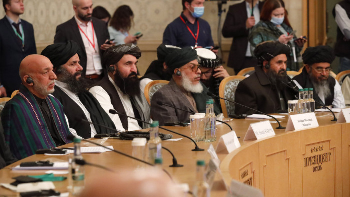 Abdulla, Karzai és Hekmatjar is tagja lesz a tálib kormányzótanácsnak