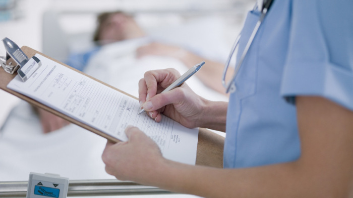 Januártól nagy változás jön a kórházakban – még kevesebb lesz a nővér