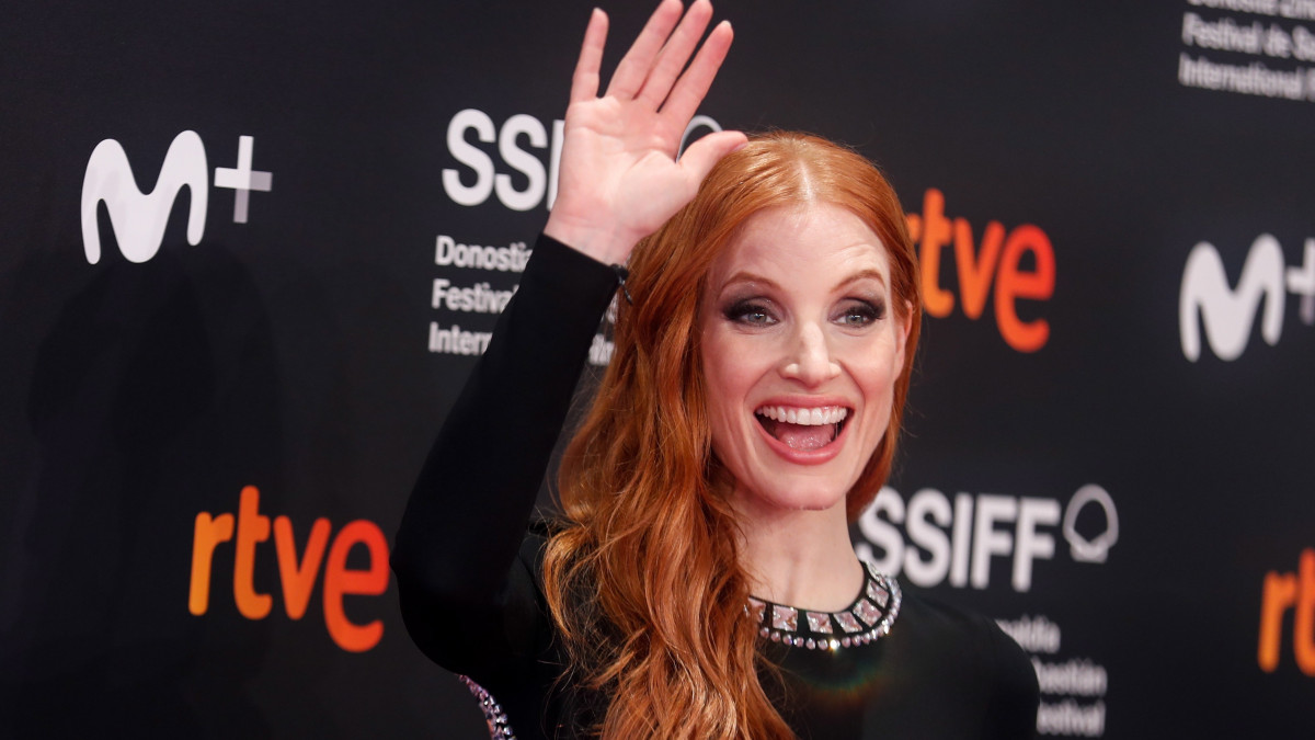 Jessica Chastain amerikai színésznő érkezik a Tammy Faye szemei (The Eyes of Tammy Faye) című filmje bemutatójára a 69. San Sebastián-i Nemzetközi Filmfesztiválon 2021. szeptember 24-én. A filmes seregszemlét idén szeptember 17. és 25. között rendezik a baszkföldi városban.