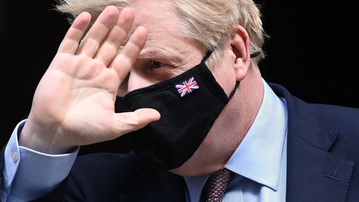 Ez Boris Johnson egyik legnehezebb hete miniszterelnökként