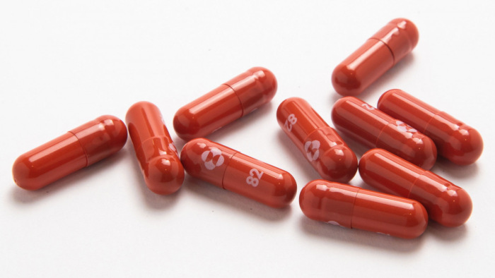 Antivirális Covid-tabletták: ez lehet a megoldás, de vannak még nyitott kérdések