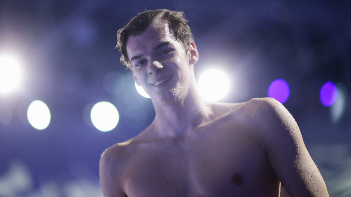 BUDAPEST, HUNGARY - OCTOBER 07: Hubert Kos of Hungary reacts after the race in the mens backstroke 200m final on day one at the FINA Swimming World Cup in the Duna Arena on October 07, 2021 in Budapest, Hungary. (Photo by Istvan Derencsenyi/Getty Images)