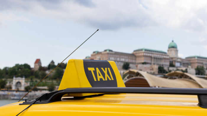 Taxisok demonstráltak Budapesten