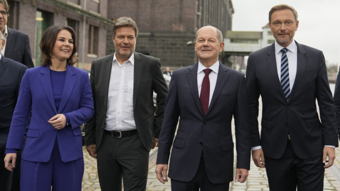 Alsó-Szászországban vasárnap a német kormány politikájáról is szavaznak
