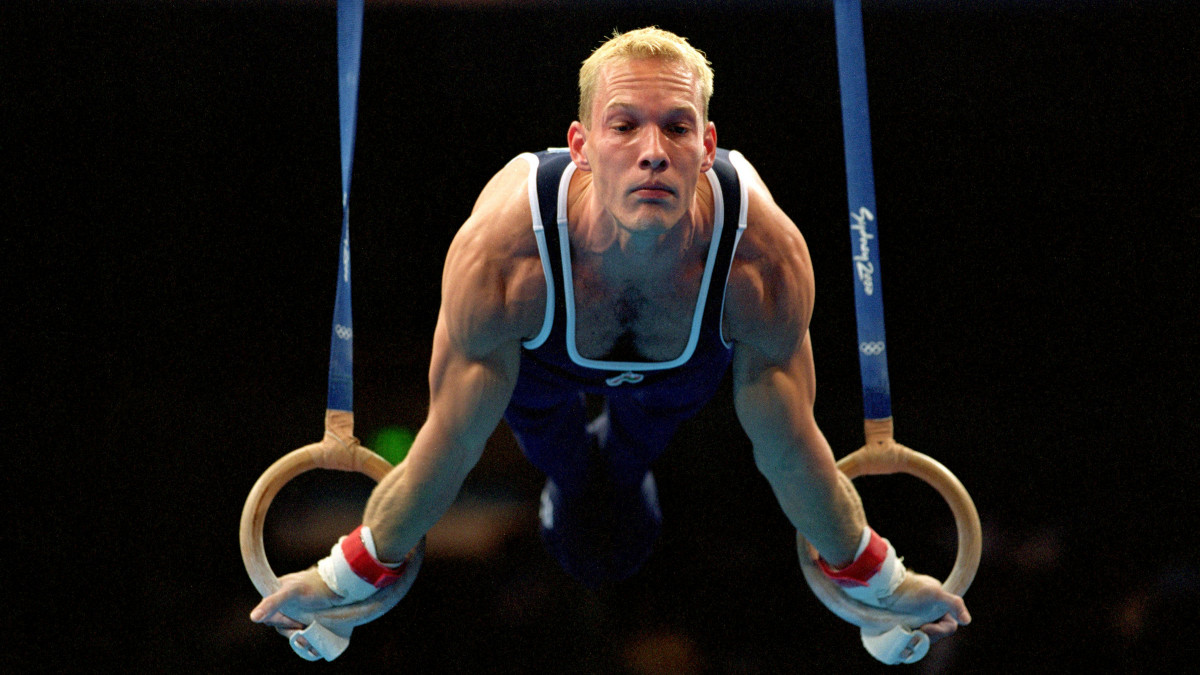 24 Sep 2000:  Szilveszter Csollany of Hungary on his way to Gold in the Mens Gymnastics Individual Rings at the Sydney Superdome on Day Nine of the Sydney 2000 Olympic Games in Sydney, Australia. \ Mandatory Credit: Jed Jacobsohn /Allsport