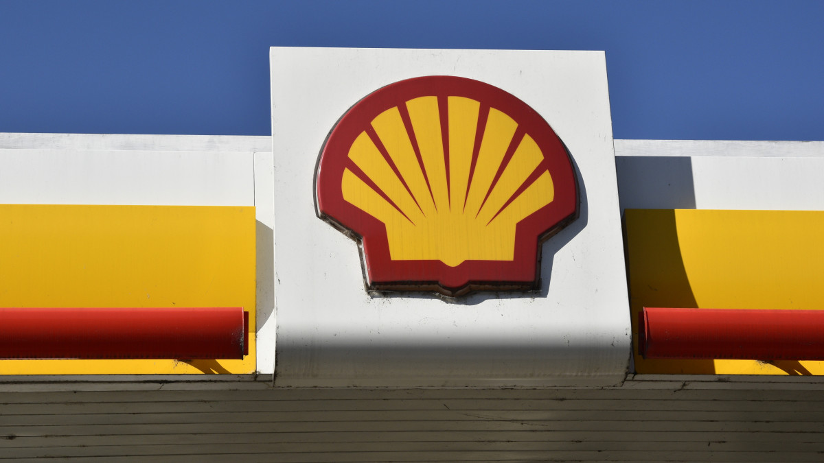 Shell bejelentette, korlátozást vezetett be több benzinkútján