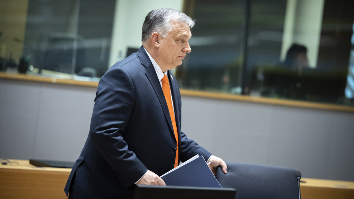 A Miniszterelnöki Sajtóiroda által közreadott képen Orbán Viktor miniszterelnök az EU-tagországok állam-, illetve kormányfőinek kétnapos csúcstalálkozóján Brüsszelben 2022. március 24-én.