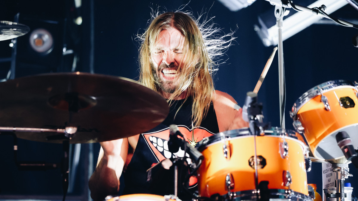 HOLLYWOOD, CALIFORNIA - FEBRUARY 16: Taylor Hawkins of Foo Fighters performs onstage at the after party for the Los Angeles premiere of Studio 666 at the Fonda Theatre on February 16, 2022 in Hollywood, California. (Photo by Rich Fury/Getty Images)