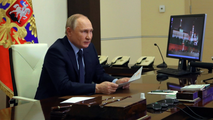 Vlagyimir Putyin ismét a barátságtalan országoknak üzent
