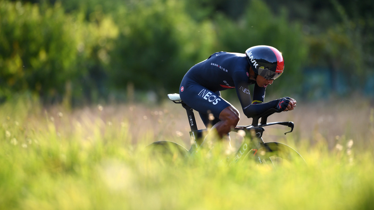 SANTIAGO DE COMPOSTELA, SPAIN - SEPTEMBER 05: Egan Arley Bernal Gomez of Colombia and Team INEOS Grenadiers sprints during the 76th Tour of Spain 2021, Stage 21 a 33,8 km Individual Time Trial stage from PadrĂłn to Santiago de Compostela / @lavuelta / #LaVuelta21 / ITT / on September 05, 2021 in Santiago de Compostela, Spain. (Photo by Tim de Waele/Getty Images)