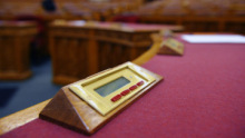 Szavazott a parlament a TEK önálóságáról, a költségvetésről és a legfőbb ügyész lemondási idejéről is