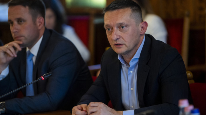 Rogán Antal tárcájához rendelte a Kehi irányítását Orbán Viktor