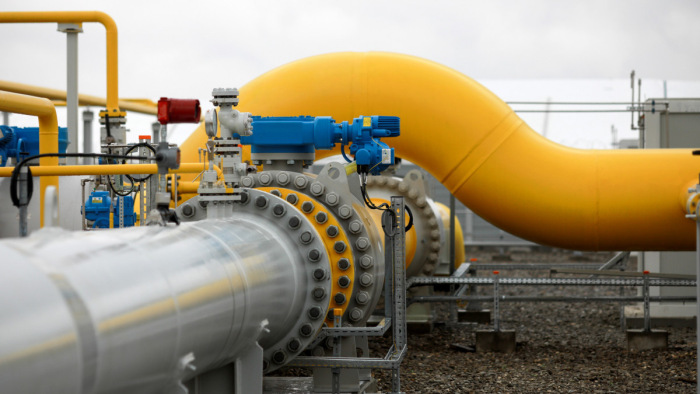 Szivárgás miatt ideiglenesen leállítottak egy Balti-tengeri gázvezetéket