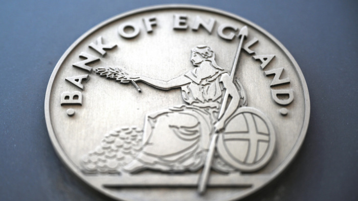 Tizenhárom évi csúcsra emelte alapkamatát a Bank of England