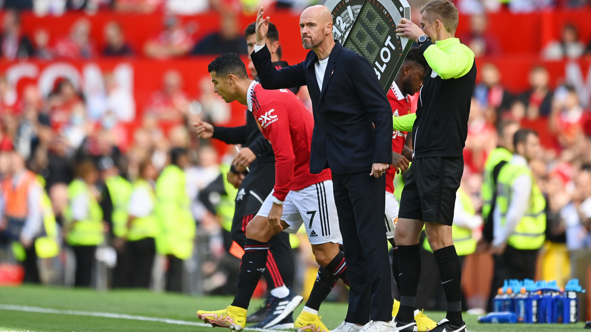 MANCHESTER, ENGLAND - AUGUST 07: Erik ten Haag, Manager of Manchester United reacts as Cristiano Ronaldo of Manchester United is substituted on for Fred during the Premier League match between Manchester United and Brighton & Hove Albion at Old Trafford on August 07, 2022 in Manchester, England. (Photo by Michael Regan/Getty Images)