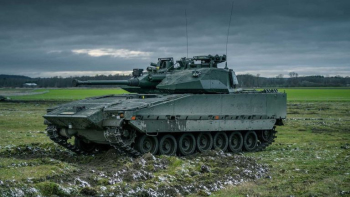 Svéd páncélozott harckocsikkal bővül a szlovák hadsereg fegyverarzenálja