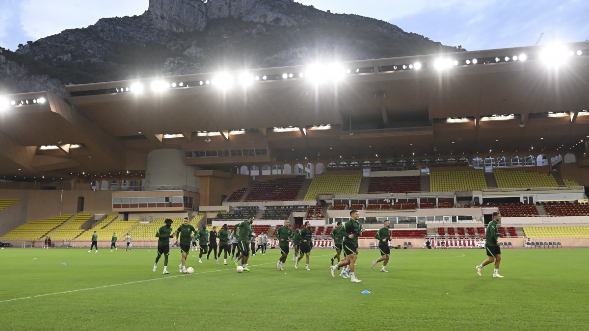 A Ferencváros labdarúgócsapatának edzése Monacóban 2022. szeptember 14-én. A csapat a következő napon a hercegség együttesével találkozik az Európa-liga csoportküzdelmeinek második fordulójában a II. Lajos Stadionban.