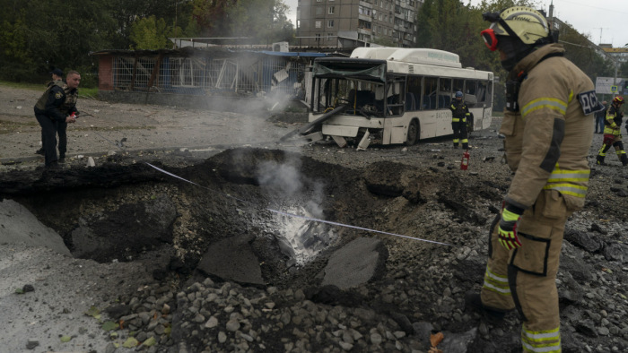 Orosz légitámadások Ukrajna-szerte